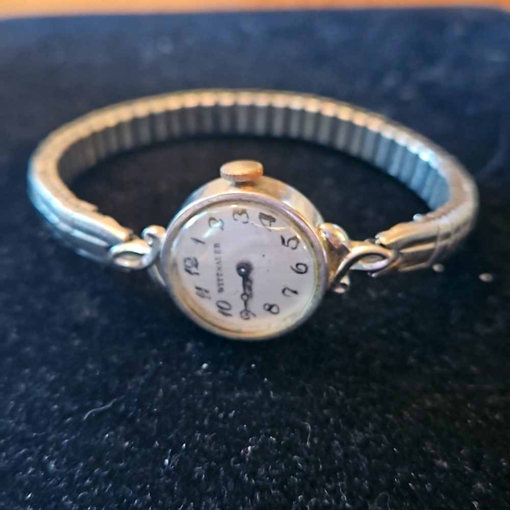 Wittnauer ladies vintage watch with Kreisler band